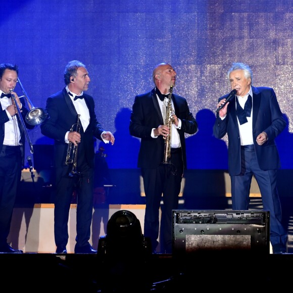 Exclusif - Le chanteur Michel Sardou en concert au stade Tropenas à Montélimar le 5 juillet 2017 dans le cadre de sa dernière tournée "La dernière danse". © Bruno Bebert / Bestimage