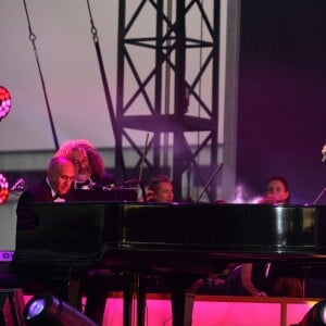 Exclusif - Michel Sardou en concert au stade Tropenas à Montélimar le 5 juillet 2017 dans le cadre de sa dernière tournée "La dernière danse". © Bruno Bebert / Bestimage