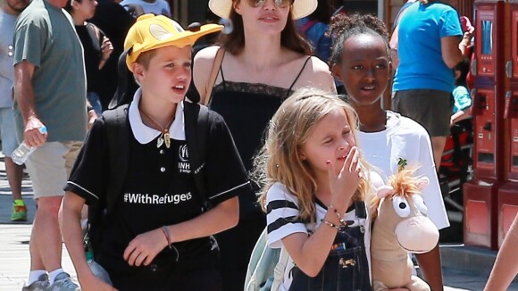 Angelina Jolie : Virée à Disneyland pour les 9 ans des jumeaux Vivienne et Knox