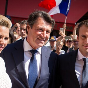 Le maire de Nice, Christian Estrosi, sa femme Laura Tenoudji (enceinte), le président de la République Emmanuel Macron, sa femme Brigitte Macron (Trogneux) - Le président de la République est reçu par l'hôtel de ville de Nice pour un entretien avant la cérémonie d'hommage aux victimes de l'attentat du 14 juillet 2016 à Nice, le 14 juillet 2017. © Cyril Moreau/Bestimage