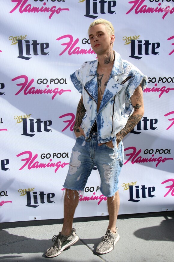 Aaron Carter chante à la fête Flamingo GO Pool à Las Vegas le 15 avril 2017. © CPA/Bestimage