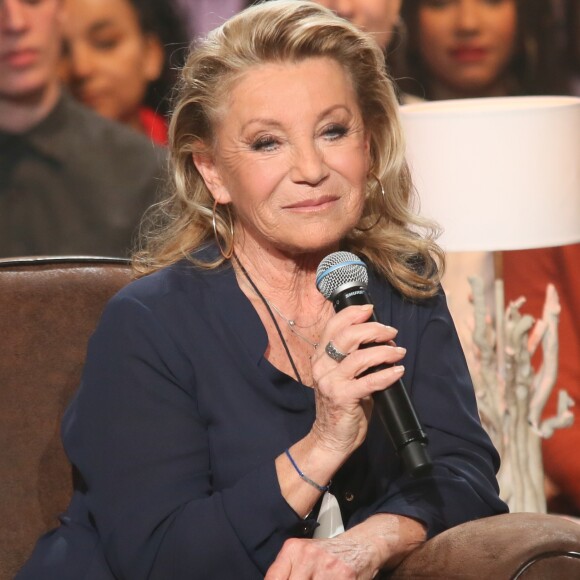 Exclusif - Sheila - Enregistrement de l'émission "Du côté de chez Dave" à Paris, diffusée le 8 mai sur France 3. Le 16 février 2016 © CVS / Bestimage