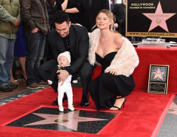 Adam Levine avec sa femme Behati Prinsloo et sa fille Dusty Rose Levine - Adam Levine inaugure son étoile sur le Walk of Fame à Hollywood, le 10 février 2017 © Chris Delmas/Bestimage
