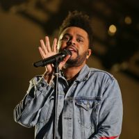 Lollapalooza Paris : The Weeknd au top et un pantalon qui craque en plein show