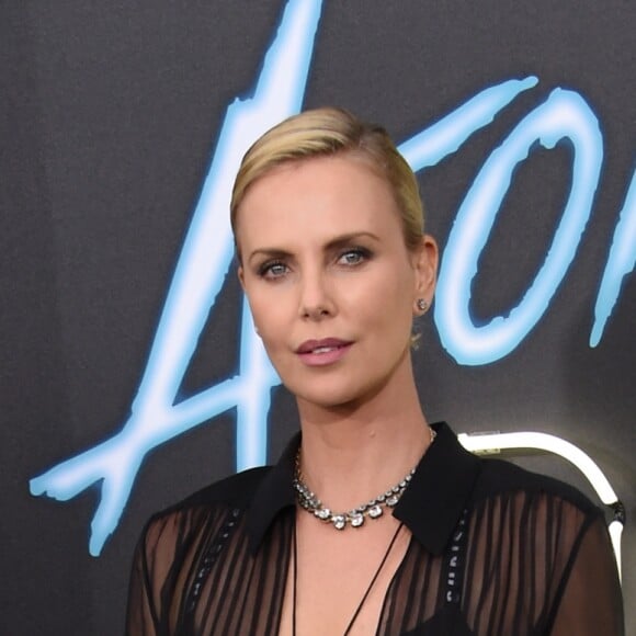 Charlize Theron à l'avant-première du film "Atomic Blonde" à Los Angeles. Le 24 juillet 2017.