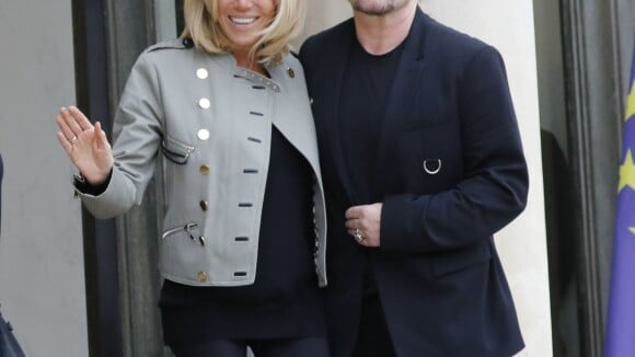 Brigitte Macron : Stylée en veste rock et slim noir pour accueillir Bono