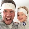 Benjamin Machet, ex-candidat de La Belle et ses princes presque charmants, prend la pose avec son fils Tao, qui est son portrait craché.