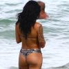 Shanna Kress profite d'une belle journée ensoleillée entre amies sur une plage à Miami, le 26 juillet 2017