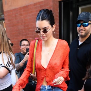 Kendall Jenner quitte un hôtel à New York, le 30 juillet 2017.