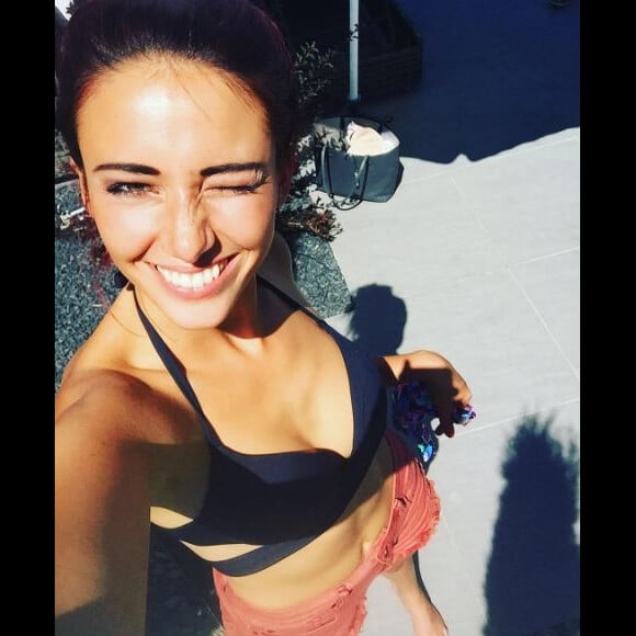 Delphine Wespiser (Miss France 2012) a dévoilé sa silhouette de rêve en bikini.