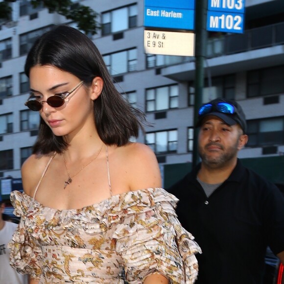 Kim Kardashian et Kendall Jenner font du shopping au magasin ''Search & Destroy'', dans le quartier d'East Village. New York, le 1er août 2017.