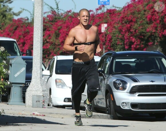 Exclusif - Theo Rossi (Sons of Anarchy, Luke Cage) fait son jogging à Los Angeles en septembre 2014. Sa femme Meghan et lui ont accueilli le 3 août 2017 un deuxième fils, Arlo.