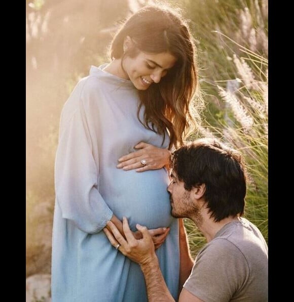 Nikki Reed a partagé cette photo sur Instagram pour dévoiler sa grossesse, le 4 mai 2017