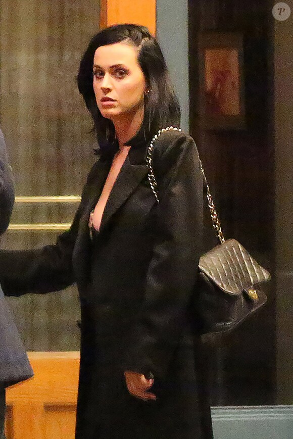 Exclusif - Le couple Katy Perry et Orlando Bloom arrivent à leur hôtel 'Jerome' à Aspen dans le Colorado pour assister au mariage de leur amie la styliste Jamie Schneider. Le 8 avril 2016