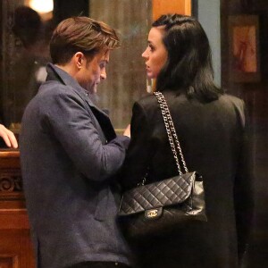 Exclusif - Le couple Katy Perry et Orlando Bloom arrivent à leur hôtel 'Jerome' à Aspen dans le Colorado pour assister au mariage de leur amie la styliste Jamie Schneider. Le 8 avril 2016