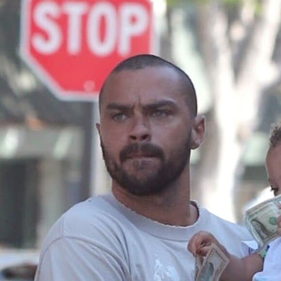 Exclusif - L'acteur Jesse Williams est allé déjeuner avec ses enfants Sadie et Maceo, dont il tente d'obtenir la garde après son divorce. Le 21 juillet 2017.