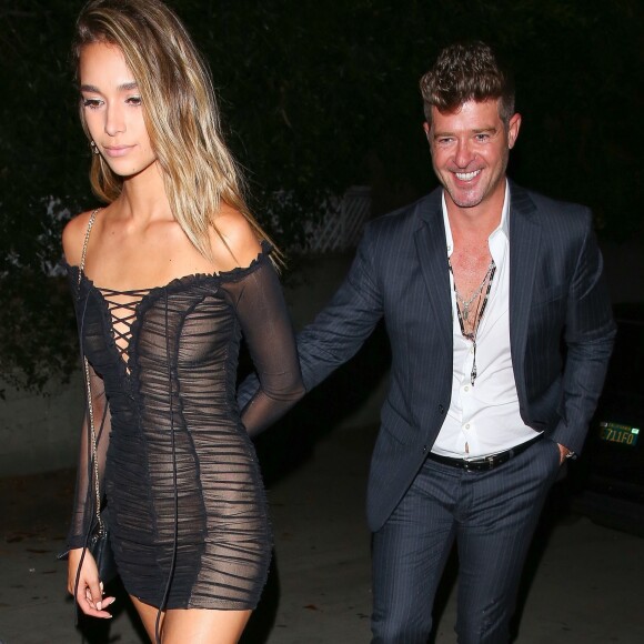 Robin Thicke et April Love Geary sortent de la soirée d'anniversaire de Lana Del Rey au club 1 OAK à West Hollywood, le 22 juin 2017.