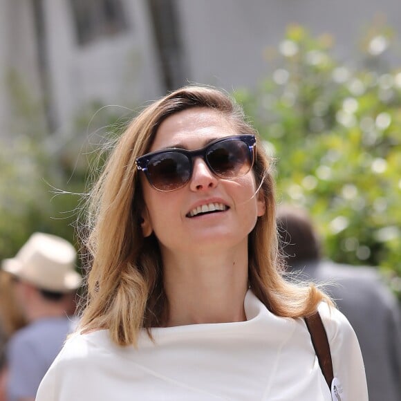 Julie Gayet au village lors des internationaux de tennis de Roland Garros à Paris le 5 juin 2017. © Cyril Moreau / Dominique Jacovides / Bestimage