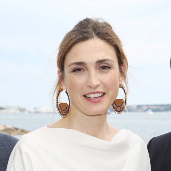 Semi-Exclusif - Julie Gayet lors d'une réunion pour un partenariat avec le Luxembourg pour la promotion du court-métrage à l'occasion du 70ème Festival International du Film de Cannes. Le 18 mai 2017 © Denis Guignebourg / Bestimage