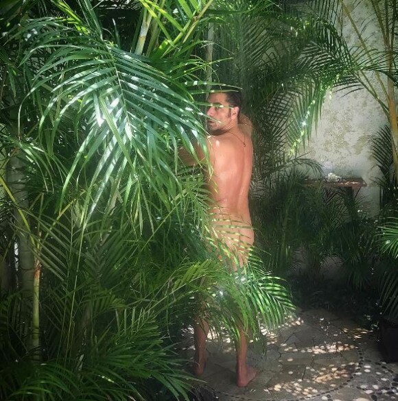 John Stamos, tout nu pour son anniversaire, le 19 août 2017