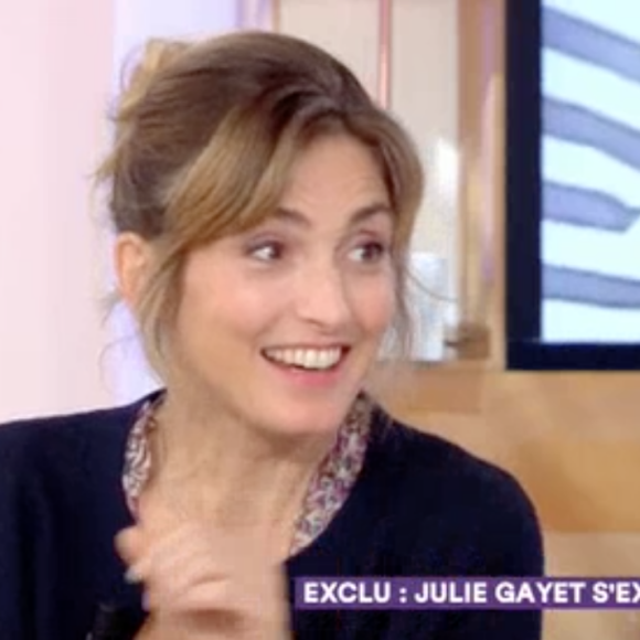 Julie Gayet invitée de "C à vous" sur France 5, le 28 août 2017.