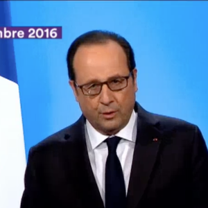 François Hollande - Julie Gayet invitée de "C à vous" sur France 5, le 28 août 2017.