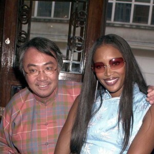 David Tang et Naomi Campbell en avril 2001 à Londres lors d'une soirée lors d'une soirée de la marque Shanghai Tang.