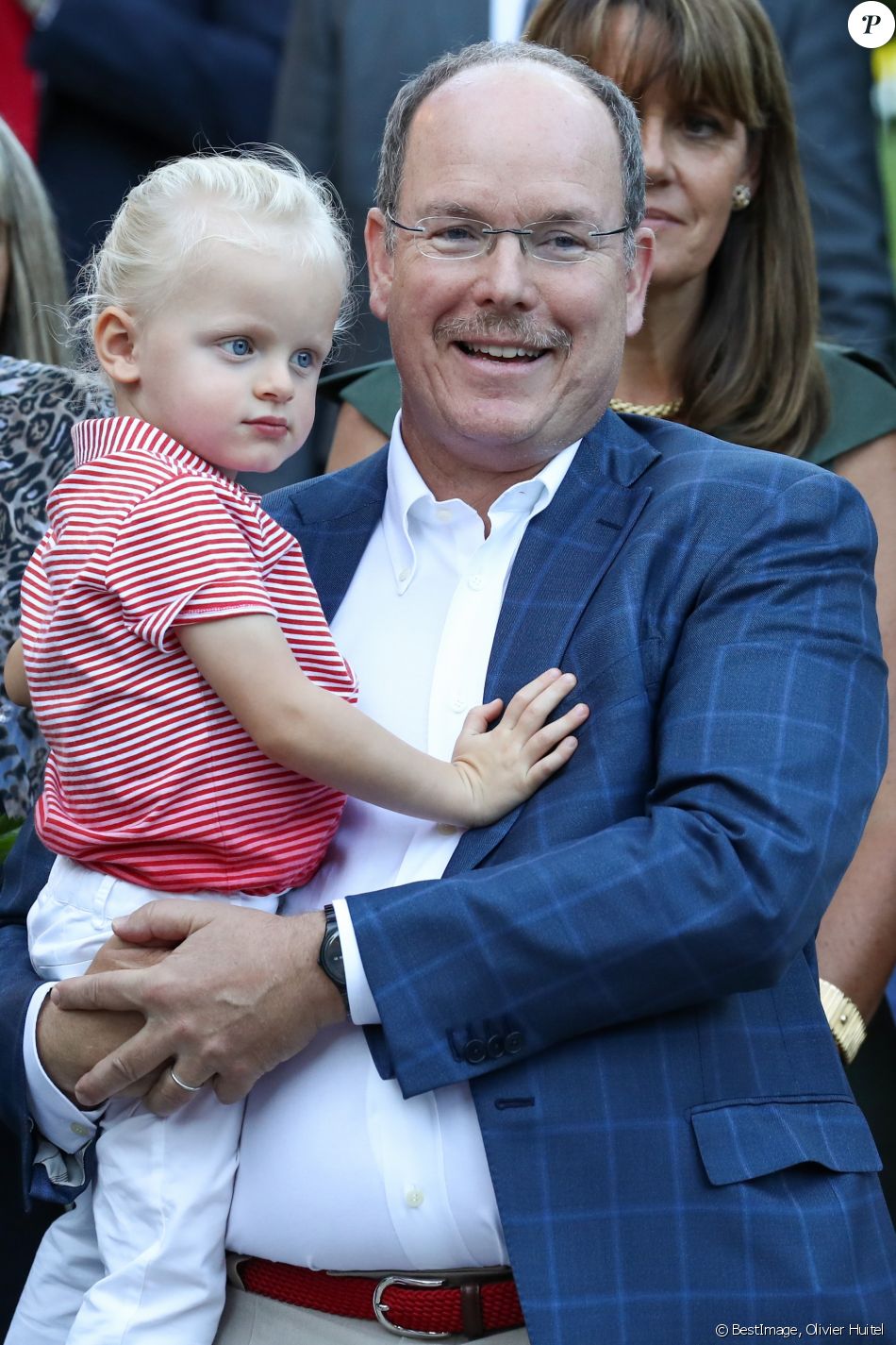 Le Prince Albert Ii De Monaco Qui Se Fait Pousser La Moustache Et Son