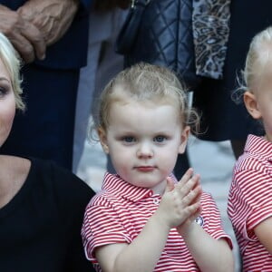 De gauche à droite, la princesse Charlene de Monaco, la princesse Gabriella et le prince Jacques durant le traditionnel pique-nique des monégasques au parc Princesse Antoinette à Monaco le 1er septembre 2017. © Olivier Huitel/Pool restreint Monaco/Bestimage