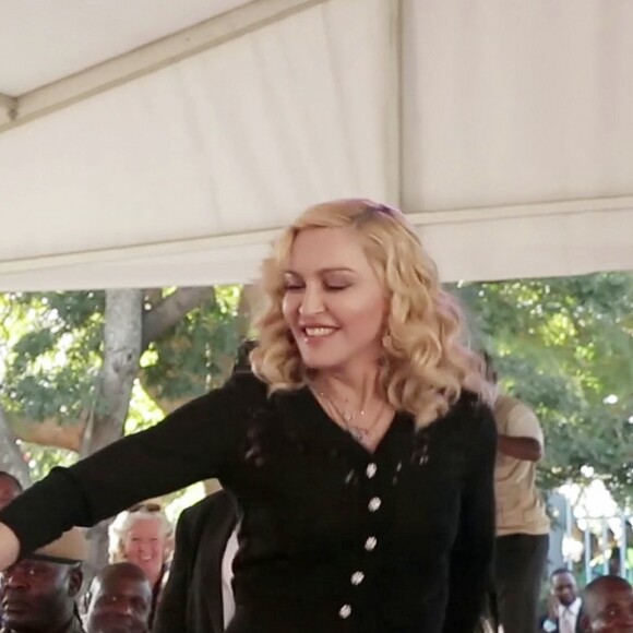 Madonna a inauguré le Mercy James Institute for Pediatric Surgery and Intensive Care au Malawi, le 11 juillet 2017