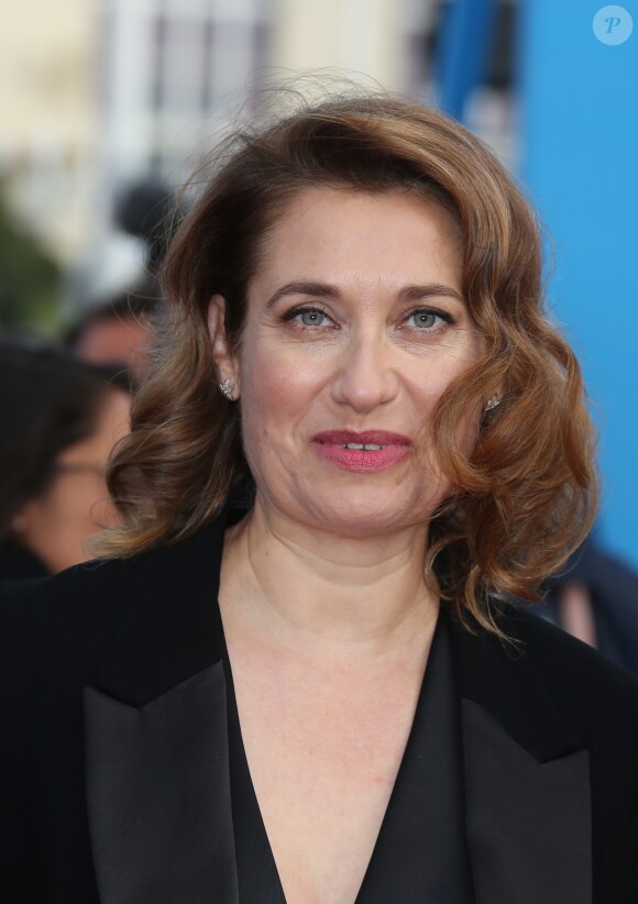 Emmanuelle Devos à la première de "Le Château de Verre" lors de la soirée de clôture du 43ème Festival du Cinéma Américain de Deauville, le 9 septembre 2017. © Denis Guignebourg/Bestimage