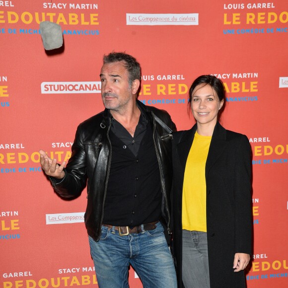 Jean Dujardin et sa compagne Nathalie Péchalat - Avant-première du film "Le Redoutable" au cinéma du Panthéon à Paris, France, le 11 septembre 2017. © Coadic Guirec/Bestimage