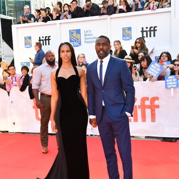 Idris Elba et sa nouvelle compagne Sabrina Dhowre à la première de "The Mountain Between Us" au Toronto International Film Festival 2017 (TIFF), le 10 septembre 2017. © Igor Vidyashev via Zuma Press/Bestimage