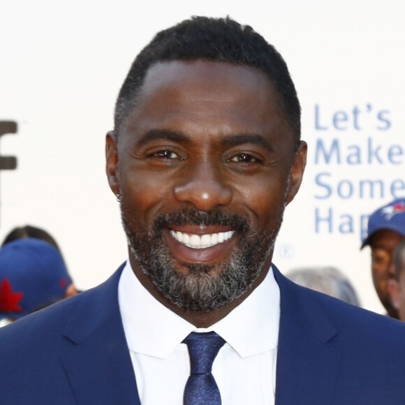 Idris Elba et sa nouvelle compagne Sabrina Dhowre à la première de "The Mountain Between Us" au Toronto International Film Festival 2017 (TIFF), le 10 septembre 2017.