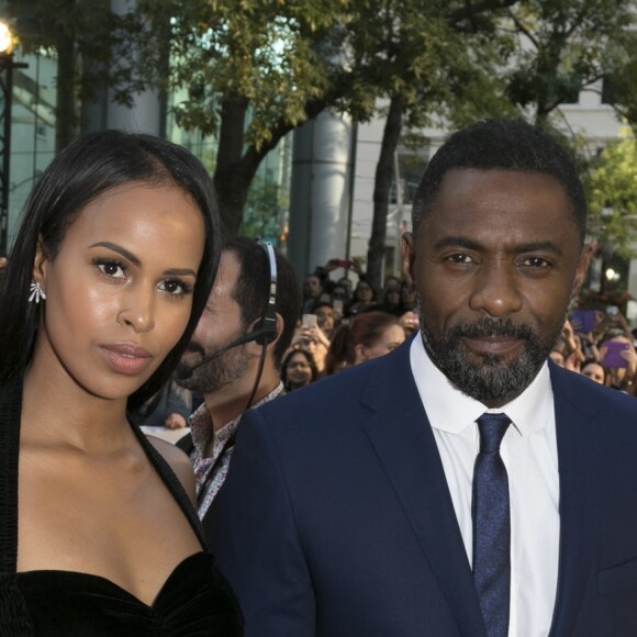 Idris Elba et sa nouvelle compagne Sabrina Dhowre à la première de "The Mountain Between Us" au Toronto International Film Festival 2017 (TIFF), le 10 septembre 2017.