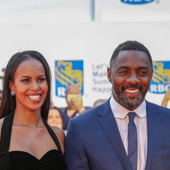 Idris Elba et sa nouvelle compagne Sabrina Dhowre à la première de "The Mountain Between Us" au Toronto International Film Festival 2017 (TIFF), le 10 septembre 2017