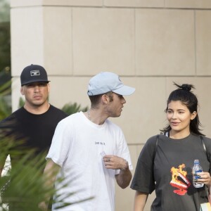 Exclusif - Kylie Jenner dans les rues de Calabasas avec son ami Harry Hudson le 12 septembre 2017