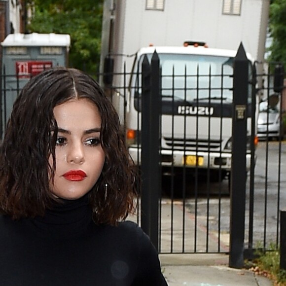 Selena Gomez se promène à New York, le 13 septembre 2017.