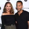 Chrissy Teigen et son mari John Legend - People au 2ème jour du Beautycon 2017 au Los Angeles Convention Center à Los Angeles, le 13 août 2017. © Chris Delmas/Bestimage