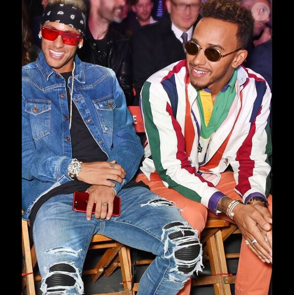 Neymar Jr et Lewis Hamilton au défilé "Rock Circus" de Tommy Hilfiger, à Londres, le 19 septembre 2017