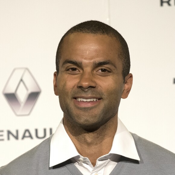 Tony Parker participe à une conférence de presse pour la présentation de la nouvelle campagne du Renault Koleos à Buenos Aires en Argentine le 20 juillet 2017.