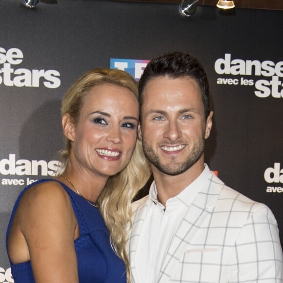Elodie Gossuin (robe Christophe Guillarmé) et son danseur Christian Millette lors du photocall de présentation du jury et des nouveaux couples de "Danse avec les Stars" au siège de TF1 à Boulogne-Billancourt, le 28 septembre 2017. © Pierre Pérusseau/Bestimage