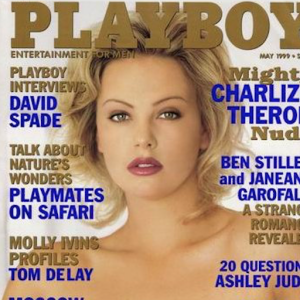 Charlize Theron en couverture de Playboy, en 1999.