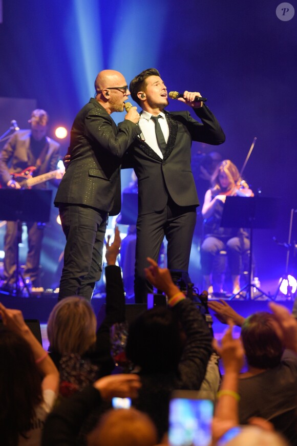 Exclusif - Vincent Niclo et Pascal Obispo - Vincent Niclo en concert à l'Olympia lors de sa tournée "Entre vous et moi" à Paris le 30 septembre 2017. C'est la 4e fois en 5 ans que l'artiste se produit sur la célèbre scène de l'Olympia. © Coadic Guirec/Bestimage