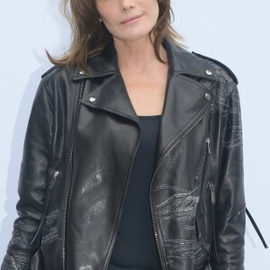 Semi-exclusif - Carla Bruni-Sarkozy - People au photocall du défilé de mode Valentino collection prêt-à-porter Printemps/Eté 2018 lors de la fashion week à Paris le 1er octobre 2017.