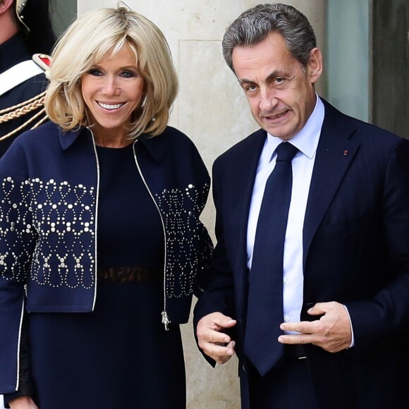 L'ancien président, Nicolas Sarkozy et le président, Emmanuel Macron et Brigitte Macron (Trogneux) - Le président de la République française a reçu les membres de la délégation française de Paris2024 ainsi que ses deux prédécesseurs au palais de l'Elysée à Paris,, le 16 septembre 2017. © Stéphane Lemouton/Bestimage