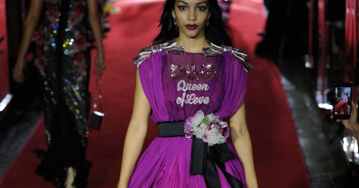 Corinne Foxx défile à Milan pour le Secret show de la maison Dolce