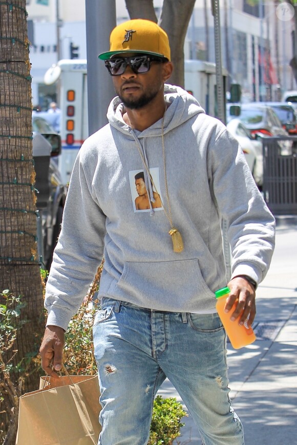 Usher dans les rues de Beverly Hills le 29 août 2017