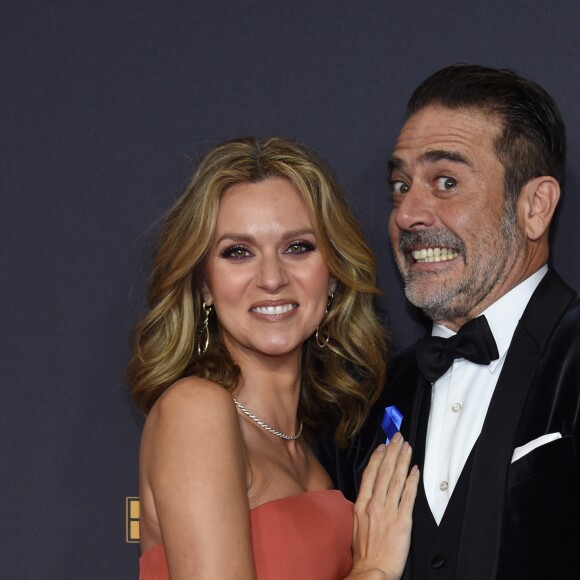 Jeffrey Dean Morgan et sa femme Hilarie Burton à la 69ème soirée annuelle des Emmy awards au théâtre Microsoft à Los Angeles, le 17 septembre 2017