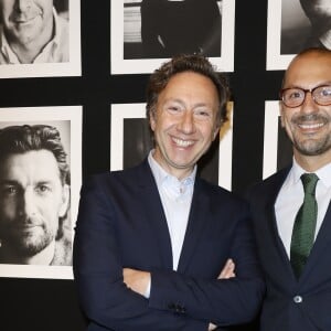 Exclusif - Stéphane Bern et son compagnon Lionel Bounoua - Vernissage de l'exposition photographique "3 cartes blanches" des photographes Benjamin Didier, Marlène Motto et Alice Ralli au Loft Sévigné à Paris, le 10 octobre 2017. © Marc Ausset-Lacroix/Bestimage